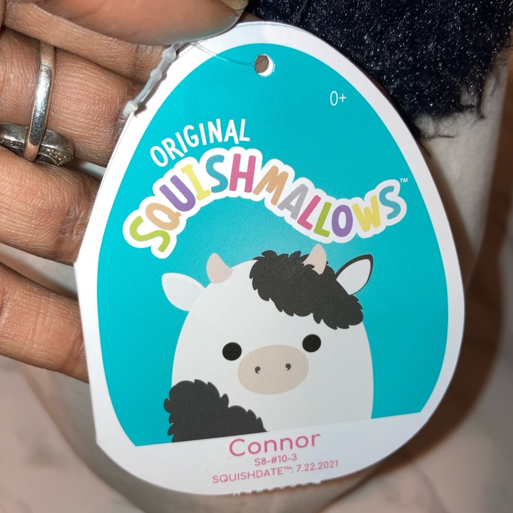 Squishmallows 8" Fuzzy Connor the Cow - Picture 4 of 8